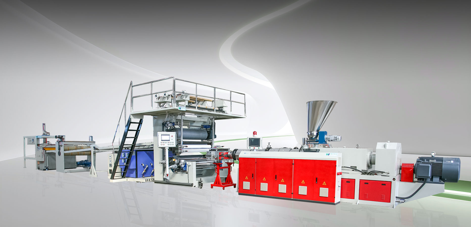 Машины для экструзии напольных покрытий и пластика