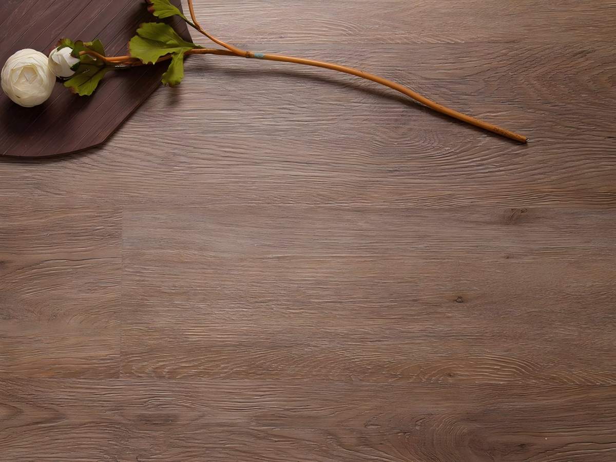 Высокоскоростная экструзионная линия для производства напольных покрытий LVT