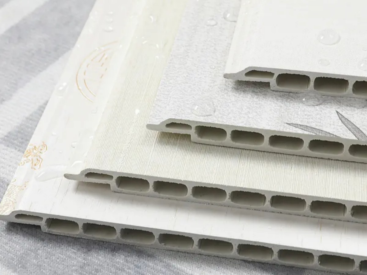 Hot stamping machine for panels